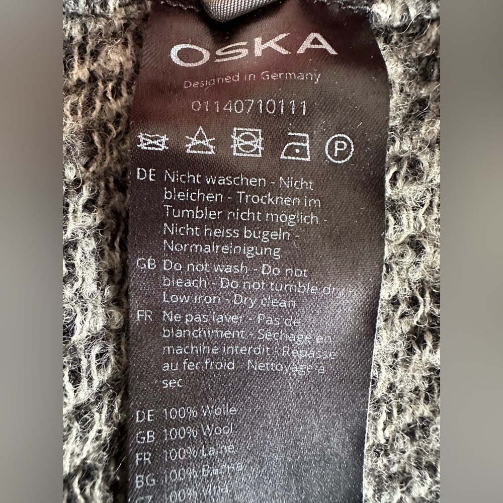 OSKA High Collar Knee Length Coat - Relaxed Fit - 100% Virgin Wool - Picture 10 of 10